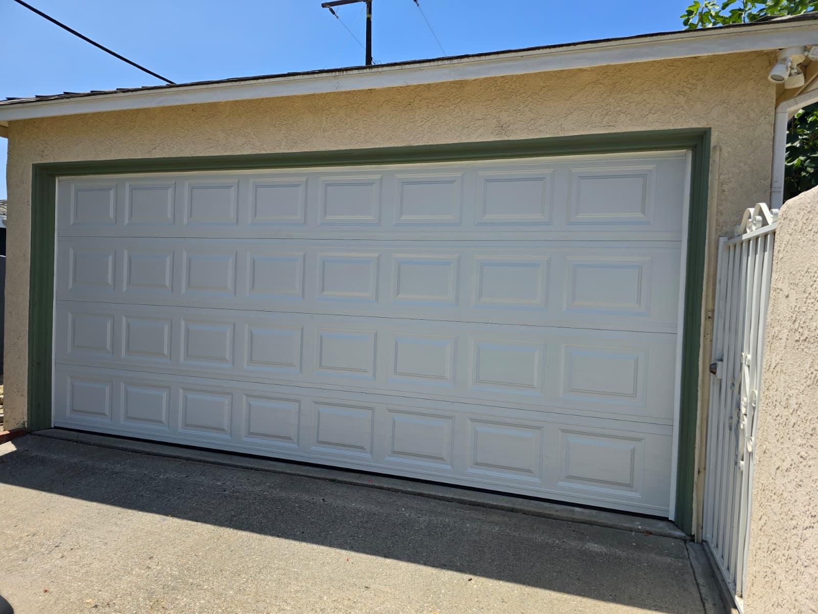 Garage door installation service in Rancho Cucamonga
